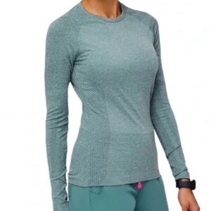 FIGS Limited Hydrogreen Underscrub Salta Seamless Long Sleeve Performance, Small